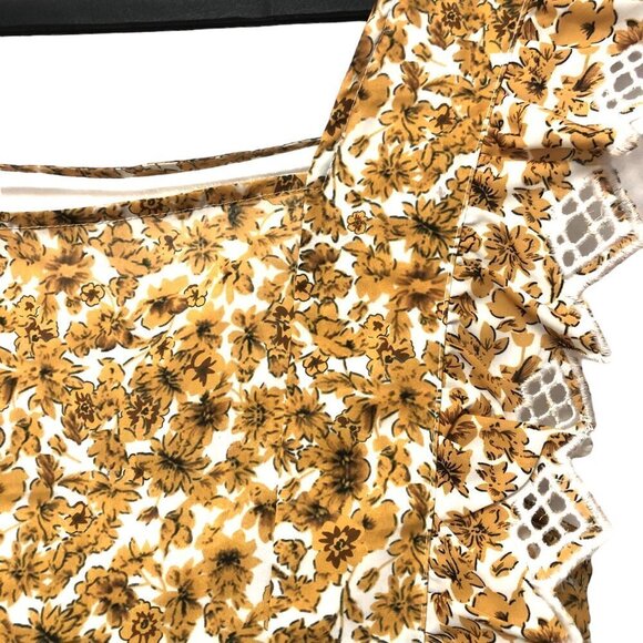 NWOT Floral Cropped Top Ruffle Detail Smocked Back with Tie Size S New - Picture 3 of 5